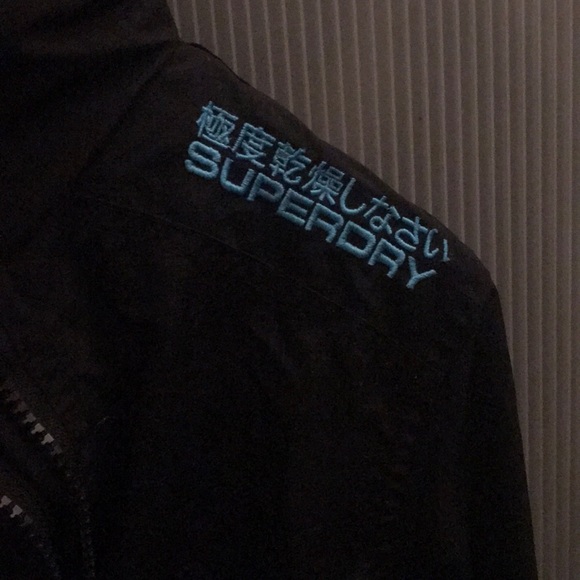 Superdry - The Windcheater Jacket Size S in Black - Picture 2 of 4